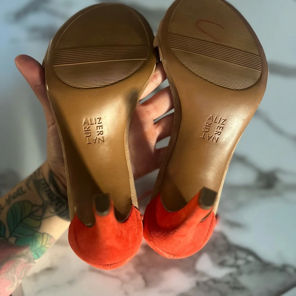 Naturalizer Women's Tan and Orange Heeled suede Sandals size 9W